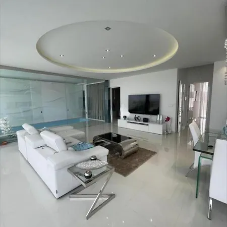 Penthouse With Pool Modern Luxury Apartman